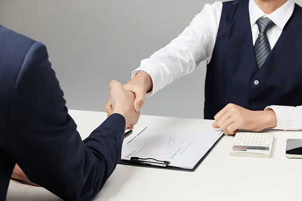 附近美食山屿在哪里